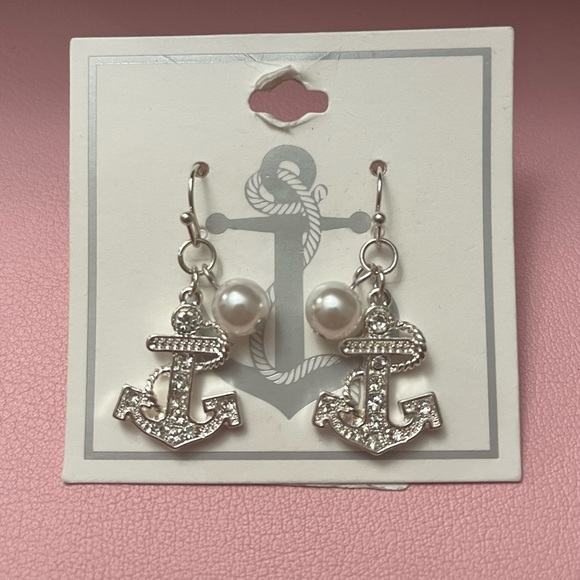 💎Anchor Earrings - Picture 1 of 3